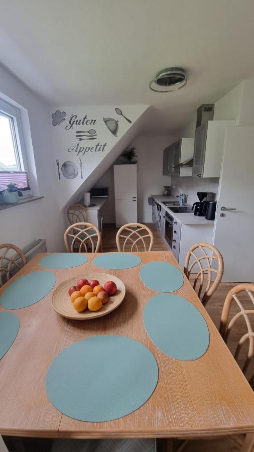 Ferienwohnung Bei Natie Brilon Luaran gambar